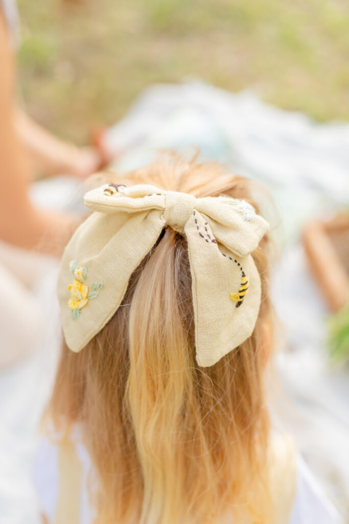 Hair bow at a little girl